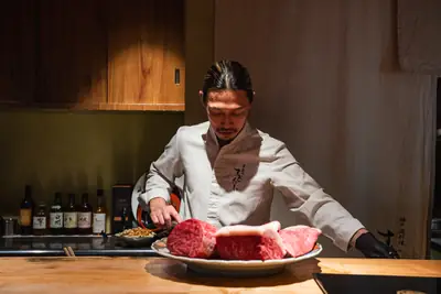 神戸牛だけを使ったおまかせ10皿 — 神戸肉料理 すぎたに