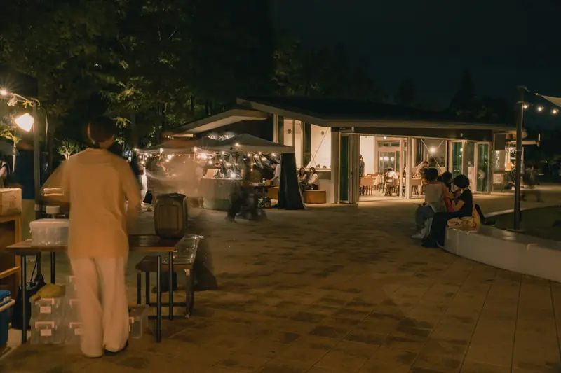 2025년 NIGHT PICNIC, 밤의 히가시 유엔치 공원에 모인 사람들