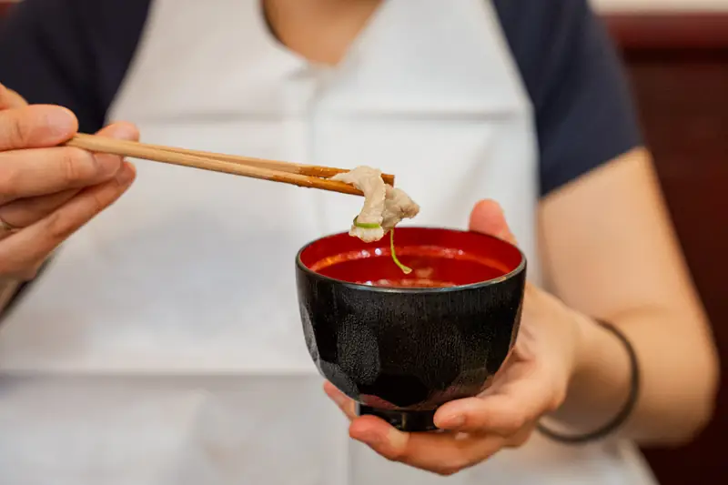 汁物にも豚肉が入っている