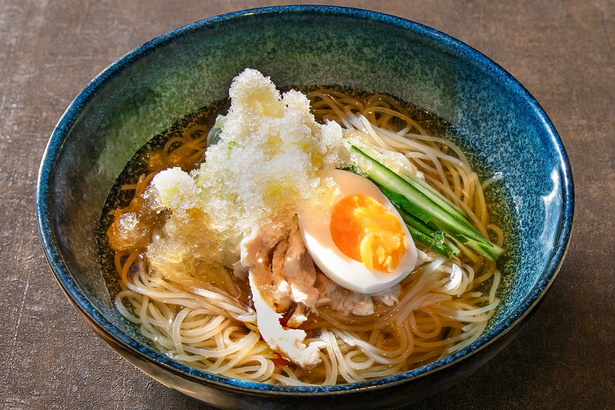 旧居留地のタッカンマリ食堂、夏の冷麺ランチが6/30スタート｜柚子氷の韓国冷麺